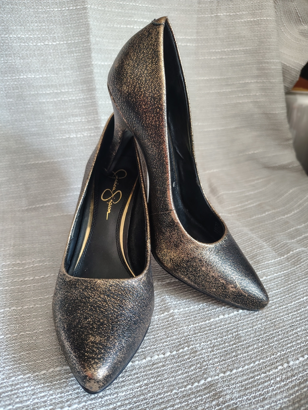 Jessica Simpson Bronze Metallic Pointed Toe Pumps Size 7.5 Textured Heels